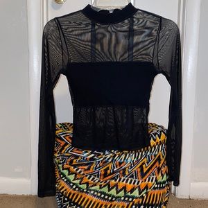 Fashion Nova shirt size small